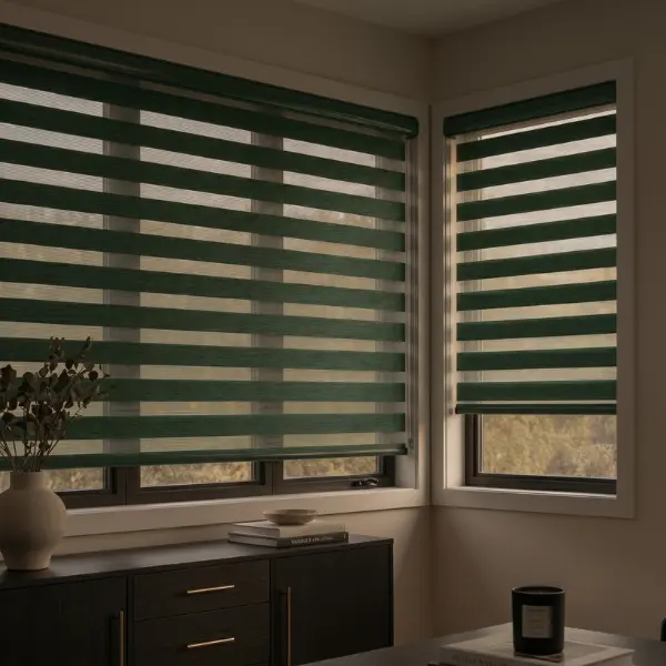 Room darkening blinds in a dining room